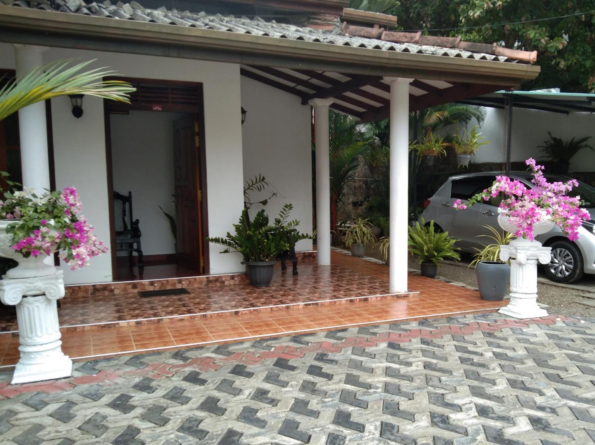Bell 412 Villa Weligama Luaran gambar