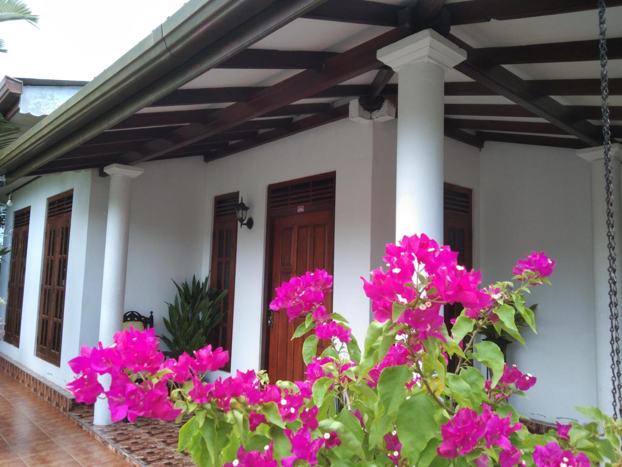 Bell 412 Villa Weligama Luaran gambar